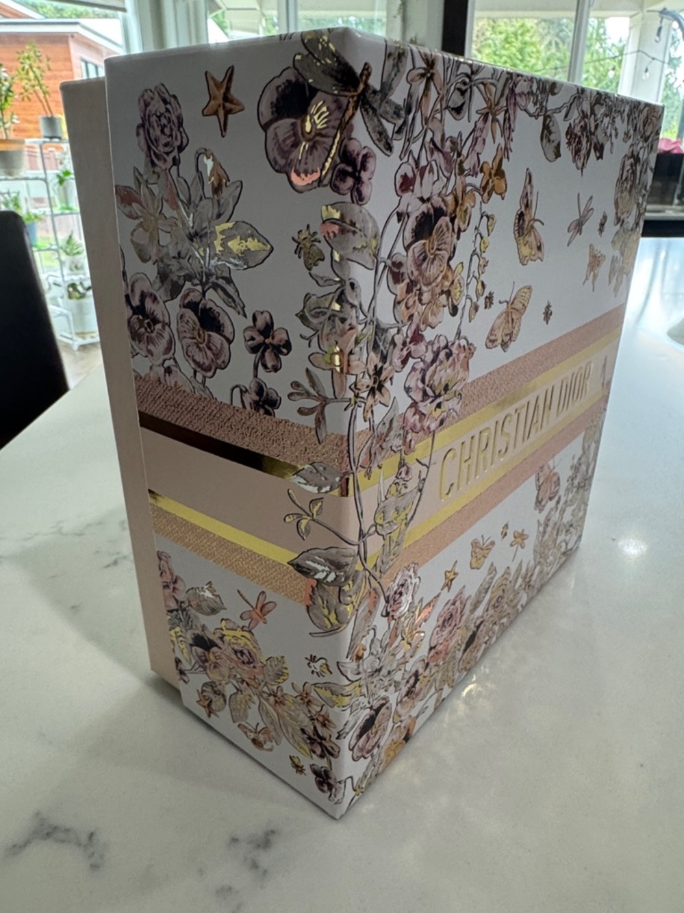 Christian Dior Floral Gift Box - Picture 2 of 7